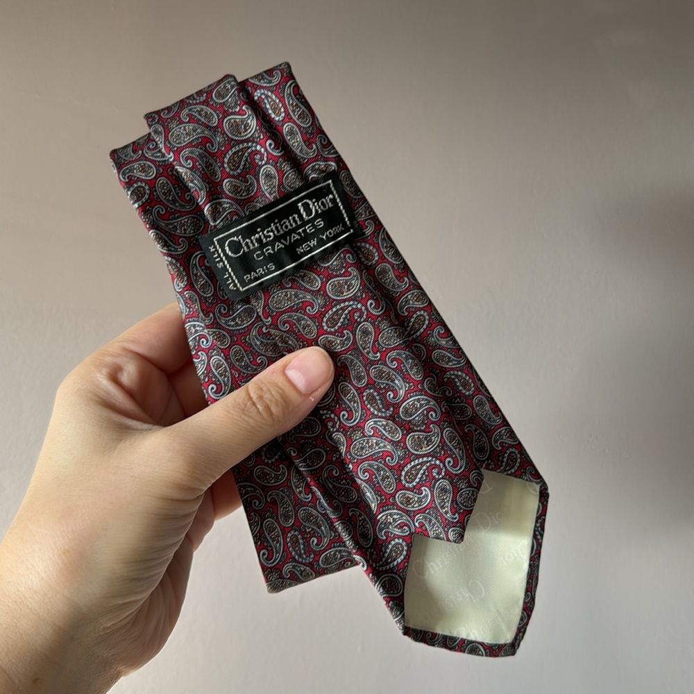 Christian Dior 100% Silk Paisley Men's Neck Tie‎